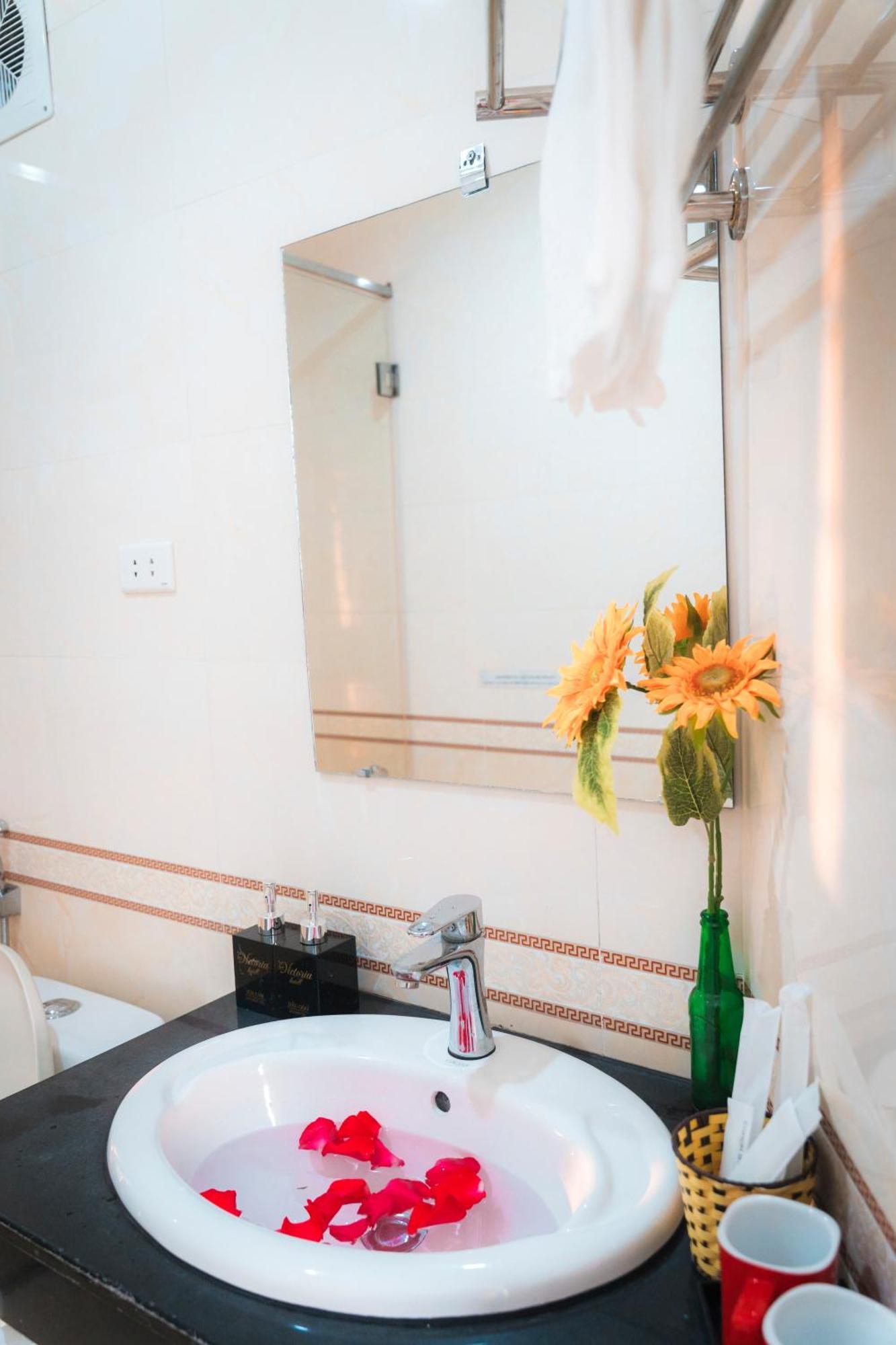Victoria Hotel Me Tri ฮานอย ภายนอก รูปภาพ